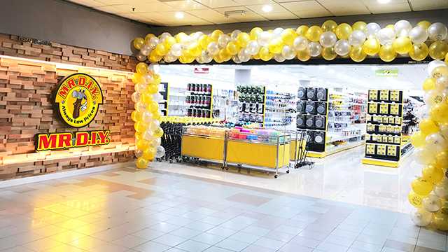 396th Store Opening at Financial Park, Labuan