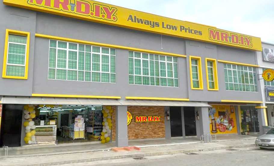 718th Store Opening at Pusat Perniagaan Lubok Cina