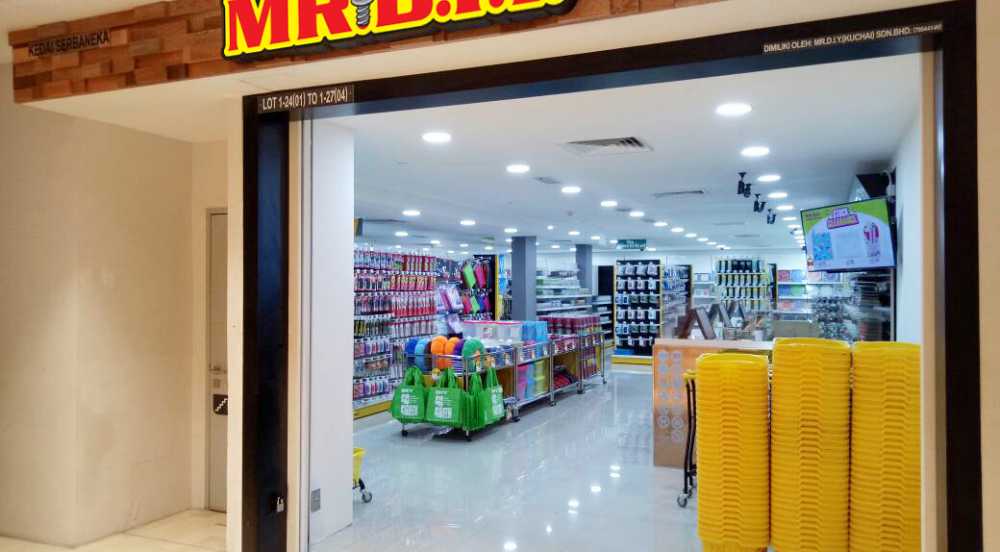 366th Store Opening at Fahrenheit88 Shopping Mall