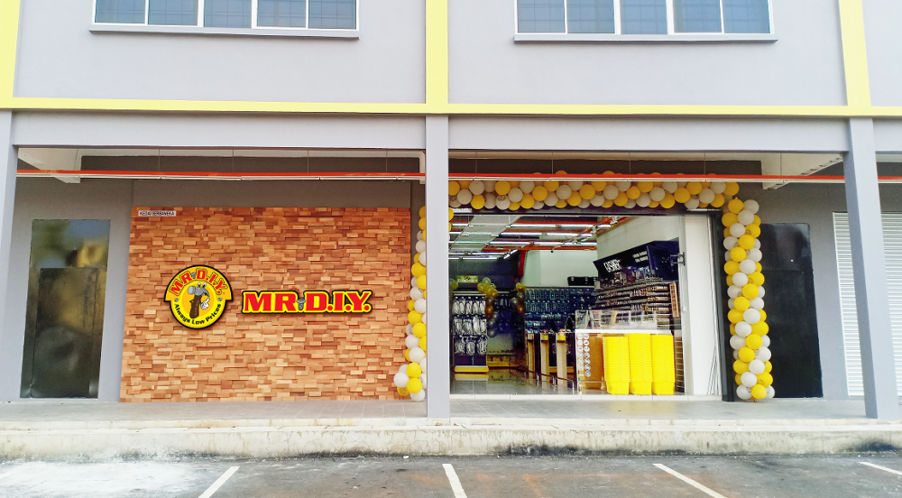 524th Store Opening at Lawas, Trusan Road