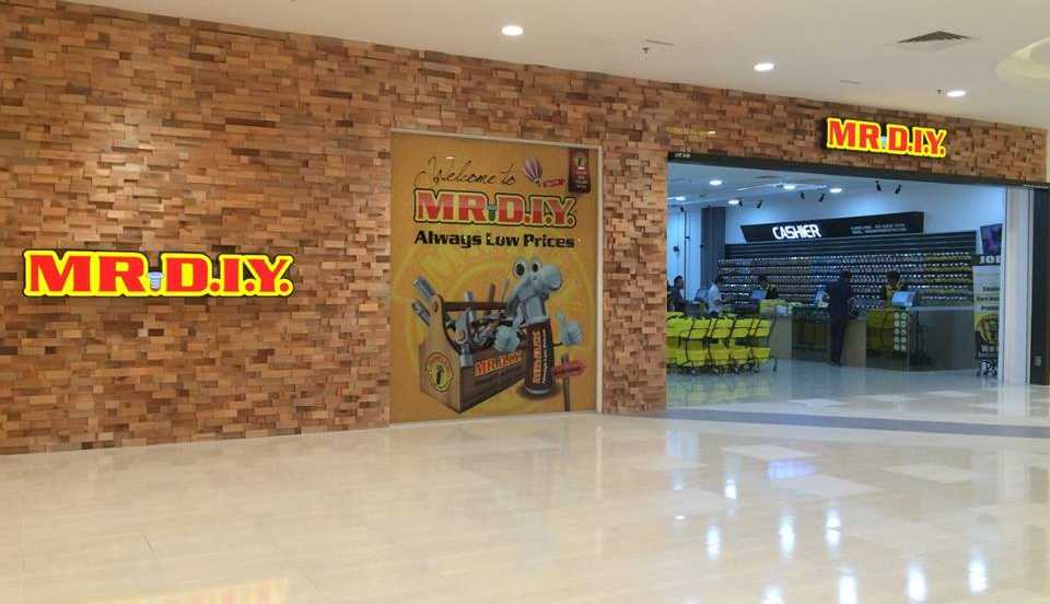 169th Store Opening at AEON Midtown Falim