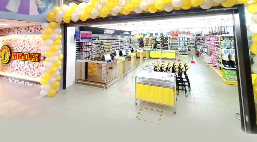643rd Store Opening at Putatan Railway Station