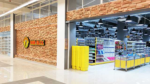 404th Store Opening at The Scott Garden